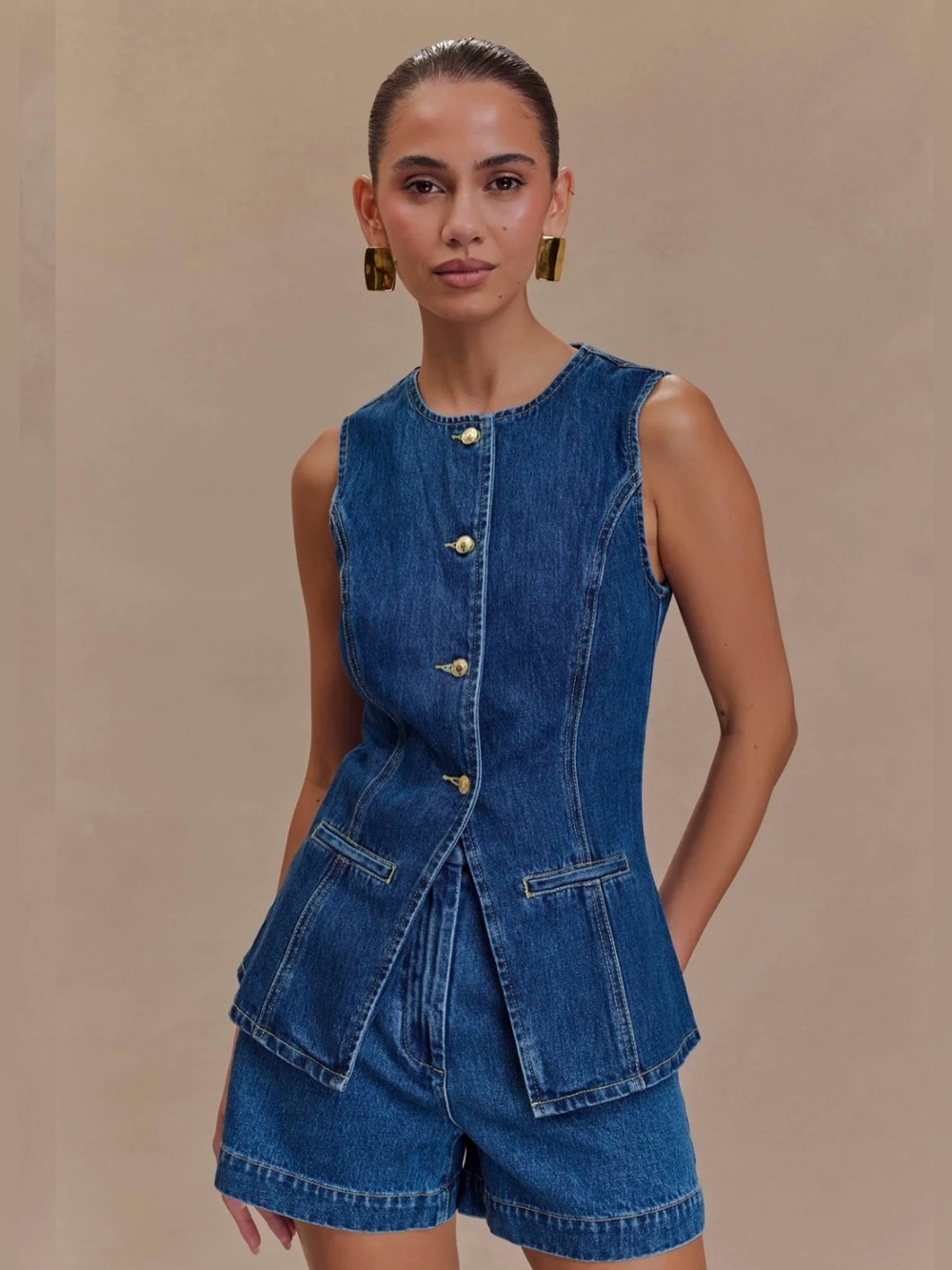 Guess Blue Denim Button-Front Vest and shorts